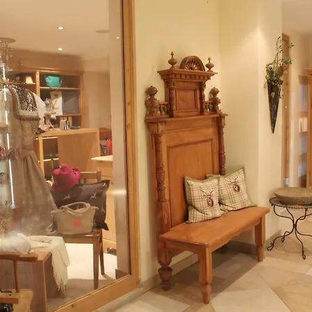 Garden & Goetzfried Hotel 4*