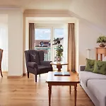 Hotel Garden & Goetzfried 4*
