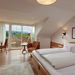 Hotel Garden & Goetzfried Řezno