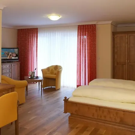 Garden & Goetzfried 4*