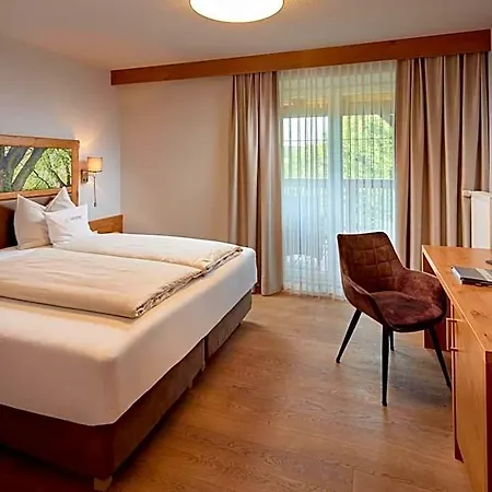 Garden & Goetzfried Hotel 4*