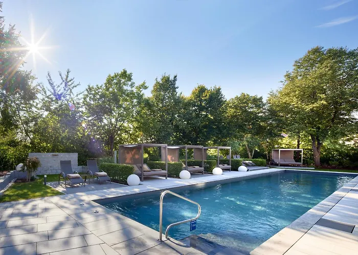 Garden & Goetzfried Отель